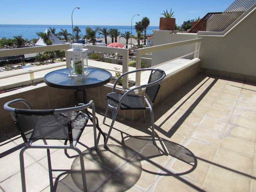 Home4Holidays Nerja Cameră foto