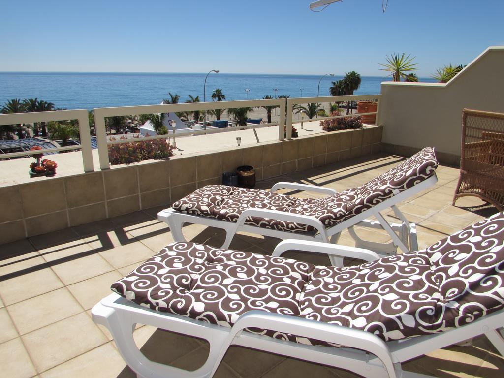 Home4Holidays Nerja Cameră foto