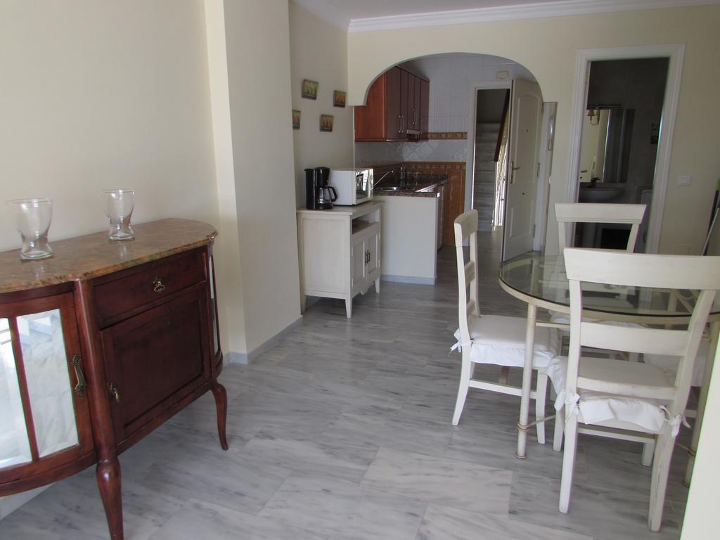 Home4Holidays Nerja Cameră foto